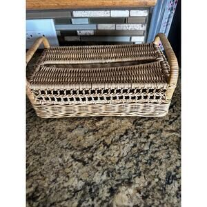 Wicker tissue cover